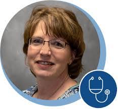 Joanne Starr's Instagram, Twitter & Facebook