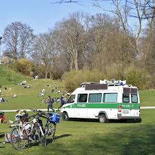 Formaler teil des englischen gartens, 2014 foto: Corona Munchen Polizei Raumt Komplette Wiese Im Englischen Garten Arger An Hotspots Munchen