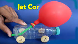 Dos botella de plastico (una para el coche, y otra para el motor)un motor de los pequeños (puedes reciclarlo de cualquier juguete roto)pistola de. Como Hacer Un Carro O Coche Casero Propulsado Por Aire Juguetes Caseros Toys Youtube