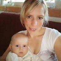 Sandra Herbig's Instagram, Twitter & Facebook