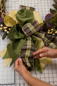 Making a bow adds new life to an old wreath, or helps make a new wreath match your home decor. How To Make Bows The Ultimate Step By Step Guide
