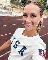 Margot Irwin's Instagram, Twitter & Facebook