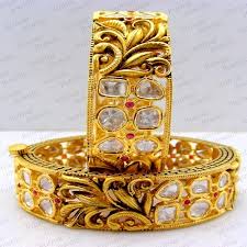 Gelang yang melingkar pada pergelangan kaki disebut gelang kaki. Pakaian Etnis Tradisional Berlapis Emas Buatan Tangan Desain Baru Pernikahan Klasik Gelang Batu Ruby Kundan Buy India Ruby Gelang Tradisional India Gelang India Pernikahan Gelang Tradisional Product On Alibaba Com