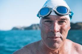 The man who's trying to save the world — by swimming