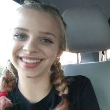 Rebecca Lupo's Instagram, Twitter & Facebook