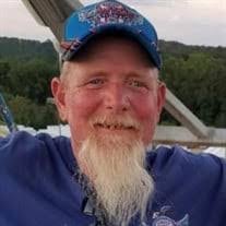 Hugh Moody's Instagram, Twitter & Facebook