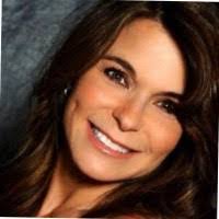 Beth Fishman's Instagram, Twitter & Facebook