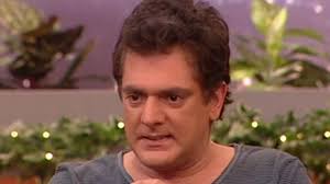 Διασωληνωμένος στην εντατική του νοσοκομείου γ. Pe8ane O Gnwstos Dhmosiografos Tasos 8eodwropoylos Celebrities Eidhseis Yupiii Gr