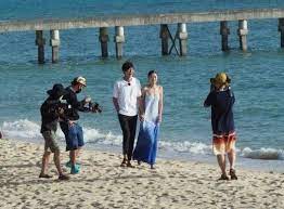 掩藏不住的笑容 李光洙 熊黛林甜蜜的海边约会公开 imkpop 中国版 cute couples cute couples photos couple photos