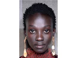 Non sai mai come scegliere il fondotinta più adatto alla tua pelle? Come Capire Il Sottotono Della Pelle Tutti I Consigli Pratici Da Seguire