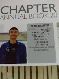 Sebelum wisuda kelulusan, biasanya para murid mendapatkan album kenangan yang berisi foto dan kesan pesan mereka selama belajar di sekolah. 40 Quotes Buku Tahunan Bijak Savage Dan Kocak Memorable With Us