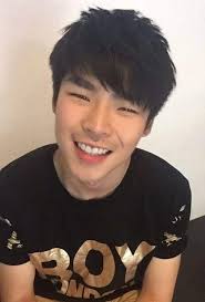 Pin van Clifton Cook op Thai Celebrities