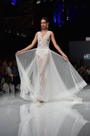 See more ideas about kaley cuoco, kaley couco, kayley cuoco. Kaley Cuoco Hochzeit Im Jumpsuit Statt Brautkleid Hochzeit De