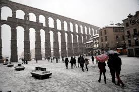 Madrid (sputnik) — españa se encuentra sufriendo el azote de la borrasca filomena, que en la tarde del 8 de enero arreció cubriendo de un manto de nieve gran parte del país, resultando madrid uno de los territorios más afectados. La Nieve Cubrira Buena Parte De Espana Este Fin De Semana Sociedad Cadena Ser