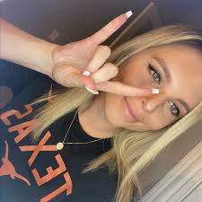 Ashleigh Young (@ayoungphotog) • Instagram photos and videos