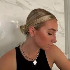 Grace Guidry's Instagram, Twitter & Facebook