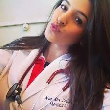 From sketch to real jewelry to lisa blackpink : Meet Alison Beautiful Wife Natalia Who Is A Doctor Report Minds