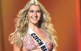 1992) zvítězila v roce 2011 v soutěži česká miss. Dramaticka Zmena Ceske Miss 2011 Tohle Ze Je Jitka Novackova Ahaonline Cz