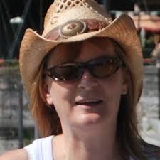 Kitty Hendrix (@Beerdopke)