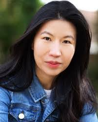 Ann Reis's Instagram, Twitter & Facebook