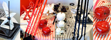 2 réglettes alphabet art deco fmm. Decoration De Table Rouge Et Noire