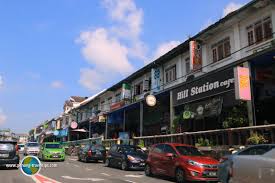 The hotel offers 100 uniquely designed service suites ranging from spacious studios to 2+1 family suites. Tanah Rata Travel Tips Cameron Highlands