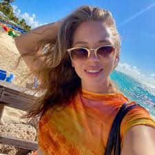 Amanda Lynne Johnson (@amandalynnejohnso)