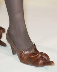 Oh I Don T Even Know What Board To Put These Things On Fugly Shoes Lol Those Are I M Stomping Your But On The Way To Work Shoes Crazy Shoes Heels Funny