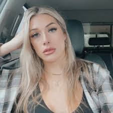 Elisa Pugh's Instagram, Twitter & Facebook