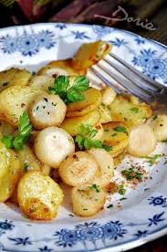 Pommes De Terre Et Persil Tubereux A La Salardaise La Cuisine De Doria Persil Tubereux Alimentation Cuisine