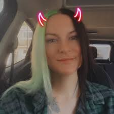 metalcore shawty🌙🏡🇨🇦