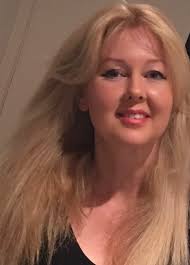 Dana Mathers's Instagram, Twitter & Facebook