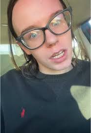 Kiana Richards's Instagram, Twitter & Facebook