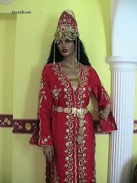 Sultan Gulu Ipek Kumas Uzerine Arap Modasi Moda Stilleri Kendin Yap Elbise