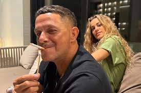 AlejandroSanz y #CandelaMárquez reaparecen ⬇️DALE CLICK A LA LIGA⬇️  https://gilbertobrenis.com/alejandro-sanz-y-candela-marquez-reaparecen/