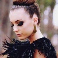 Tepeden Toplanarak Hazirlanmis Topluz Modeli 200x200 2013 Topuz Abiye Sac Modelleri Hair Styles Hair Inspiration Long Hair Styles