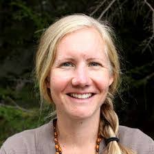 Heidi Corey's Instagram, Twitter & Facebook