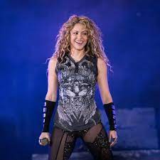 Michael weston king — from out of the blue 03:29. Me Gusta Lyrics Shakira And Anuel Aa Song Translation Meaning