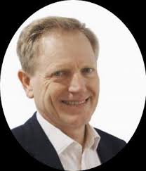 David Jayne es profesor de autoinmunidad clínica en la Universidad de  Cambridge, Reino Unido, y director del servicio de vascul