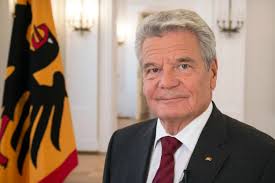 Here's an interview by joachim who is also the creator of positivity. Gauck Zum Brexit Ich Hoffe Dass Sie Bei Uns Bleiben Euractiv De