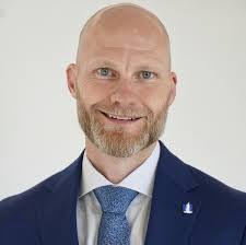 Todd Lukens's Instagram, Twitter & Facebook