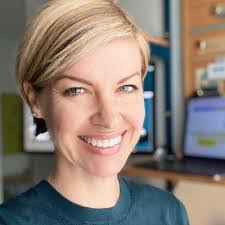 Shelly Bowen's Instagram, Twitter & Facebook