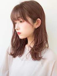 外ハネレイヤー毛先パーマミディアム 2021 毛先パーマ ヘアスタイルのアイデア ヘアスタイル