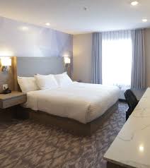 The holiday inn hotel & suites calgary south is a central spot for calgary's premier tourist attractions. Days Inn Calgary North Balzac Hotels Near Calgary Airport Ab