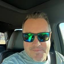 Austin Leduc's Instagram, Twitter & Facebook