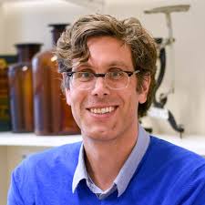 Mark Hipp's Instagram, Twitter & Facebook