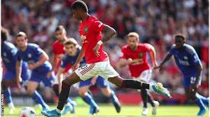 Read and watch the latest build up, analysis, interviews and etextra time hthalf time. Manchester United 1 0 Leicester City Marcus Rashford Penalty Clinches Victory Bbc Sport