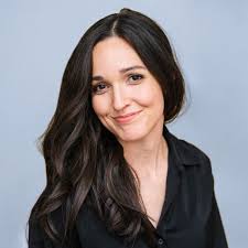 Emma • Identity & Website Designer (@emmahubanks) • Threads, Say more