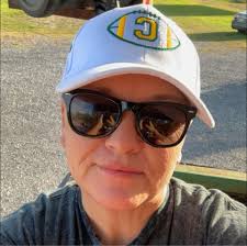 Do teachers contact parents when child acts up?