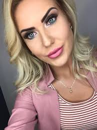 Hej wesele! 💥O moje rzęski zadbała Irina Shevchenko 💥Piękny makijaż  wykonała Alicja Mistrzak 💥Bujny włos i cudowny kolor to zasługa Beata  Markowska Takie utalentowane kobietki tylko u nas! 😍